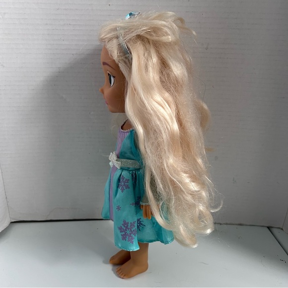 Disney Animator Collector Frozen Elsa 14” doll - Picture 5 of 10
